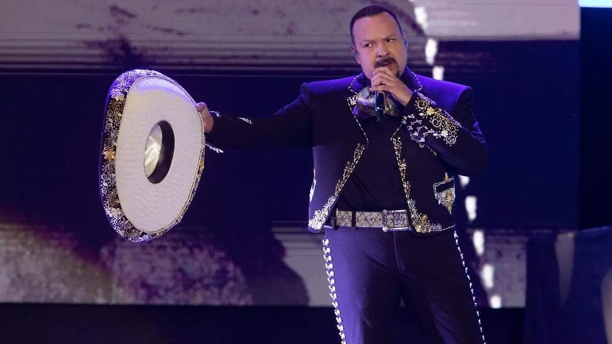 Pepe Aguilar (1)